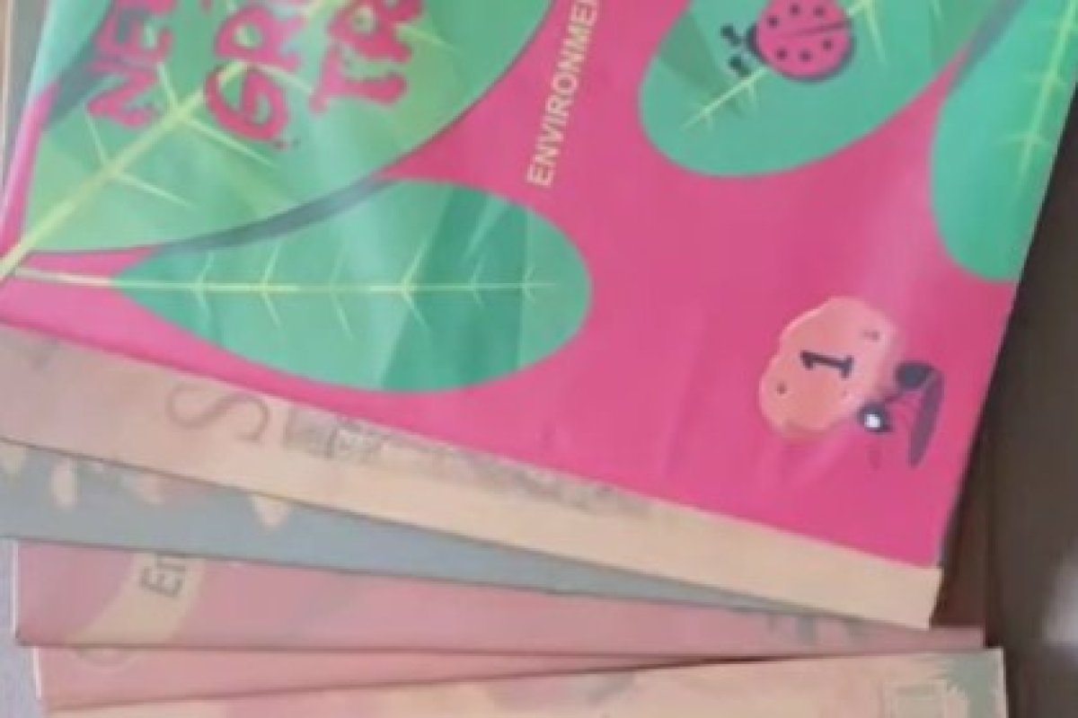 דקה אחת ויש לכם ספרים ומחברות עטופים לבית הספר