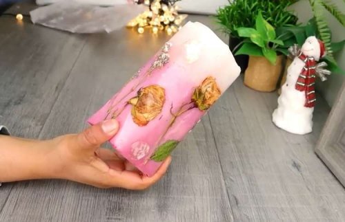 איך הופכים נר פשוט לנר מעוצב שאין לאף אחד אחר?