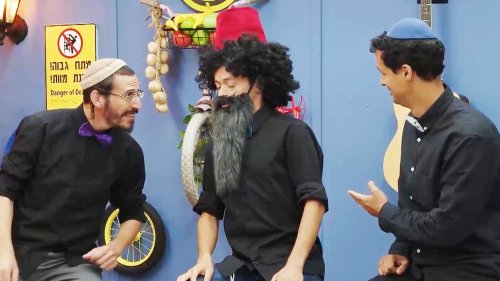 שלוקים בסוכה | גדליה מומחה בגידול ארבעת המינים על הירח?