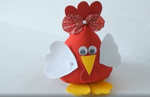 יודעים לתפור? כך תכינו תרנגולת מבד
