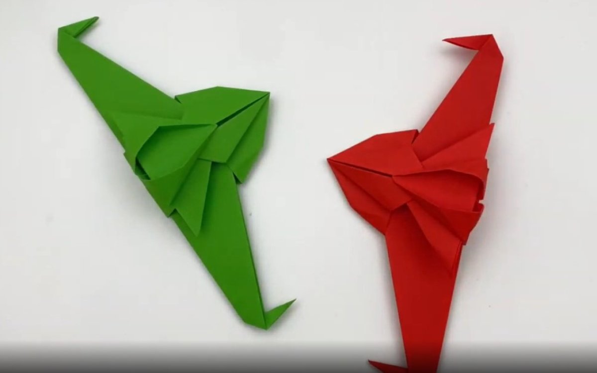 אוריגמי בקלי קלות: איך מכינים מטוס קרב מנייר?