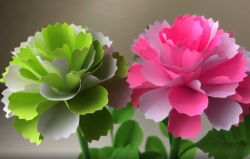 פרחים מנייר יכולים להיות קישוט מהמם לשולחן ט"ו בשבט | רוצים לנסות?