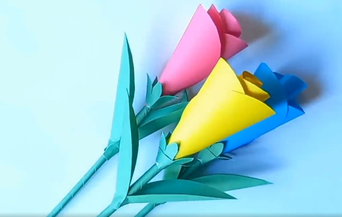 איך מכינים זר פרחים צבעוני ומשמח לקישוט השולחן?