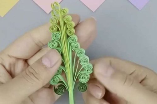 קווילינג | מכינים עצים מנייר