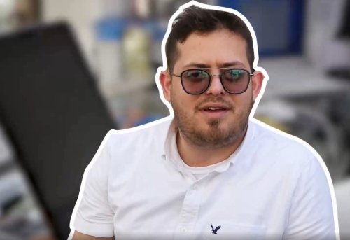 אפי בודק - איך נראים החיים עם נייד כשר?