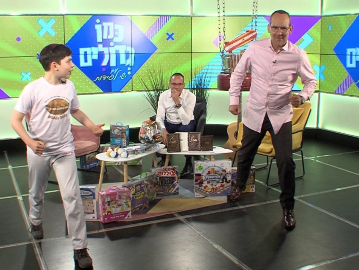 כמו גדולים, עונה 2 | אורחים מעניינים והרבה הפתעות. עם ישי לפידות ויונתן זיו - לומדים קפוארה