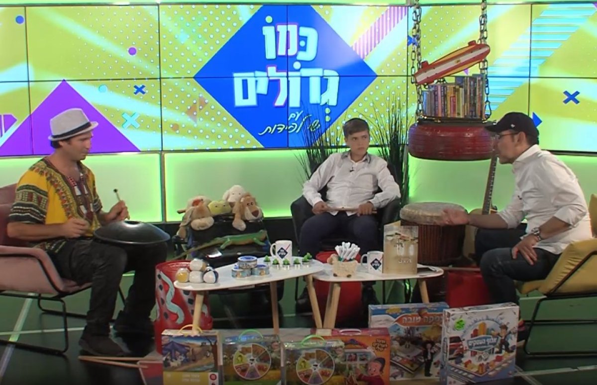 כמו גדולים, עונה 2 | אורחים מעניינים והרבה הפתעות. עם ישי לפידות ויונתן זיו - מתופפים בקצב