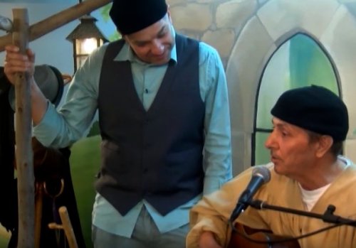 סיפורי אי שם | בסבר פנים
